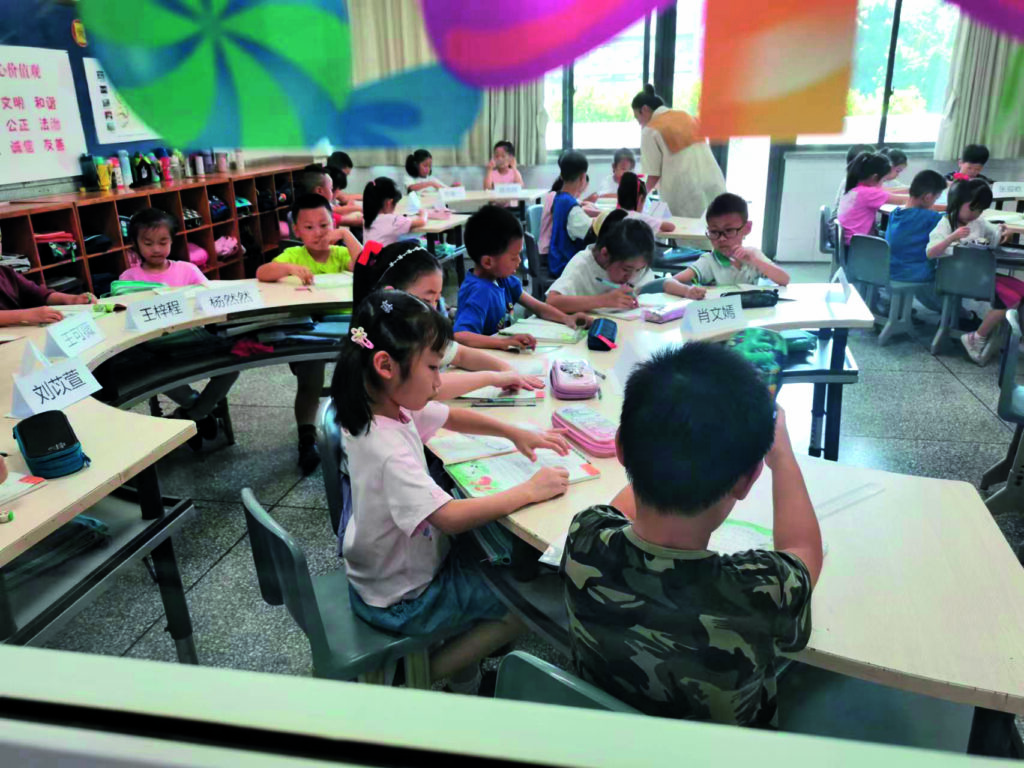 教育强国的基础，是以科学的方法系统建构素质教育——专访全国人大代表、国家督学、谢家湾教育集团总校长刘希娅